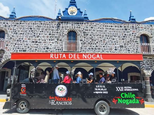 Promueve gobierno estatal a Puebla con tour operadores de CDMX