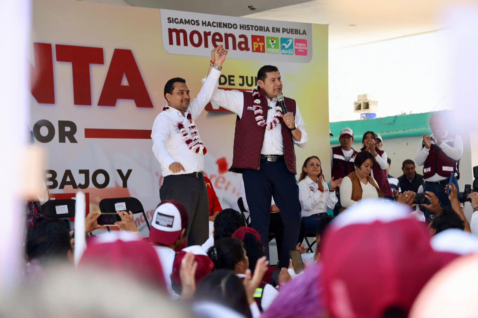 Armenta se reúne en Tehuacán con  Alejandro Barroso