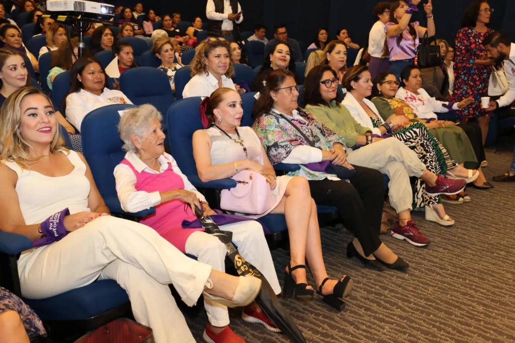 Mujeres refrendan apoyo a Sheinbaum y establecen alianza con Armenta