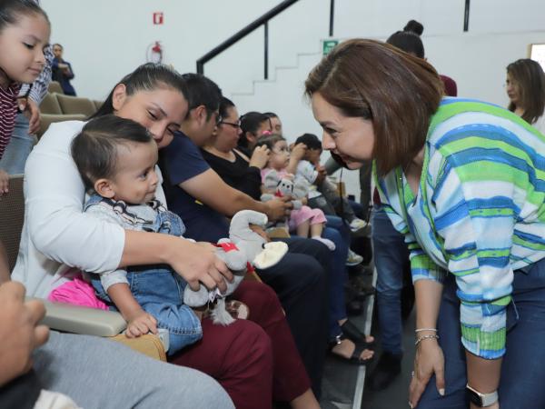 Benefician SEDIF y Salud a niñas y niños con implantes cocleares