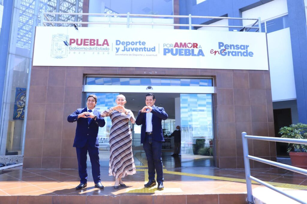 Con el propósito de definir una ruta y desarrollar un proyecto integral en materia de Turismo, la titular de la Secretaría de Turismo Puebla