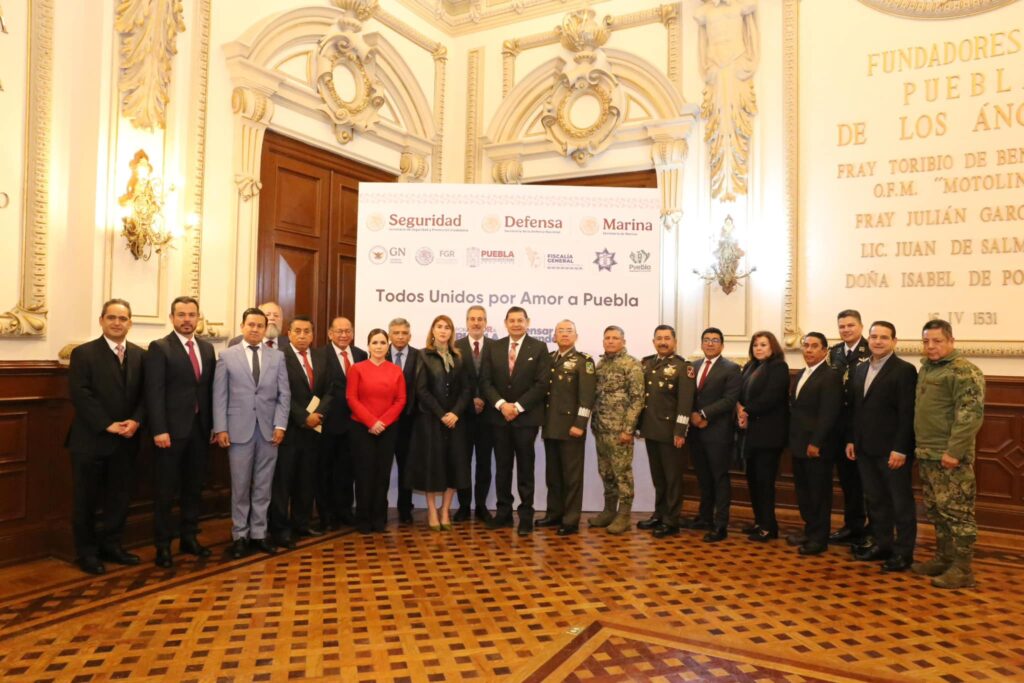 Desde Palacio Municipal iniciamos esta semana de trabajo en la Mesa de Coordinación Estatal para la Construcción de la Paz y Seguridad, presidida por el Gobernador del Estado Alejandro Armenta.