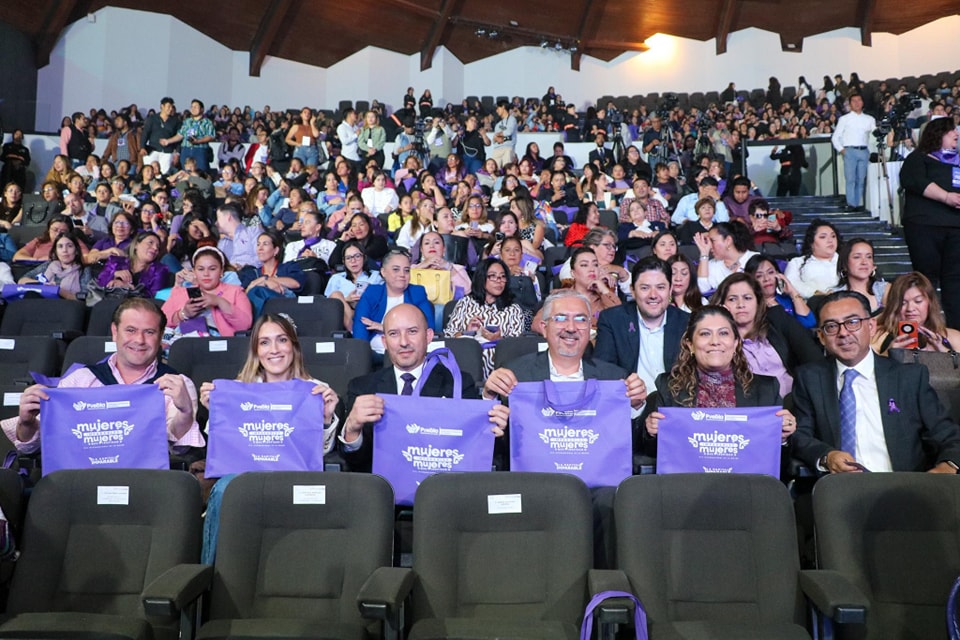 Nuestro director, Ricardo Zayas Gallardo, estuvo presente en el evento Magistral en Conmemoración al Día Internacional de la Mujer